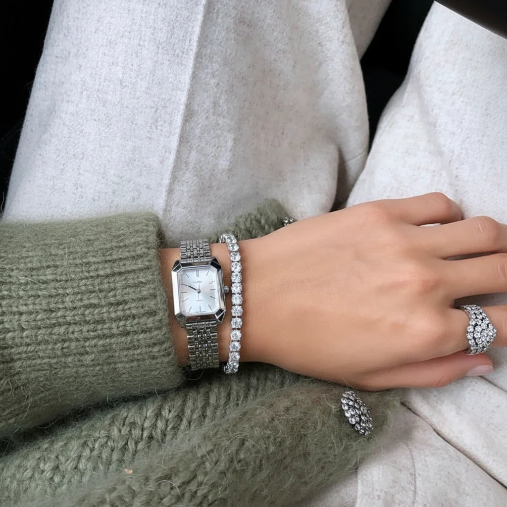 CLAIRE DE MAINS⎟CLARINE